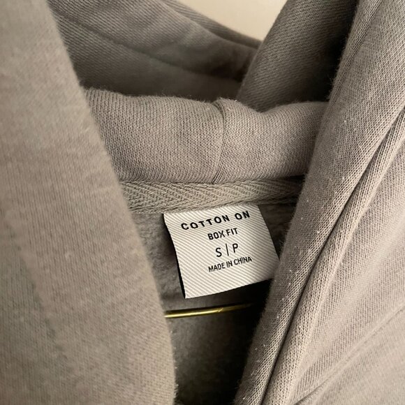 Classic Boxy Oversized Hoodie - Picture 3 of 4